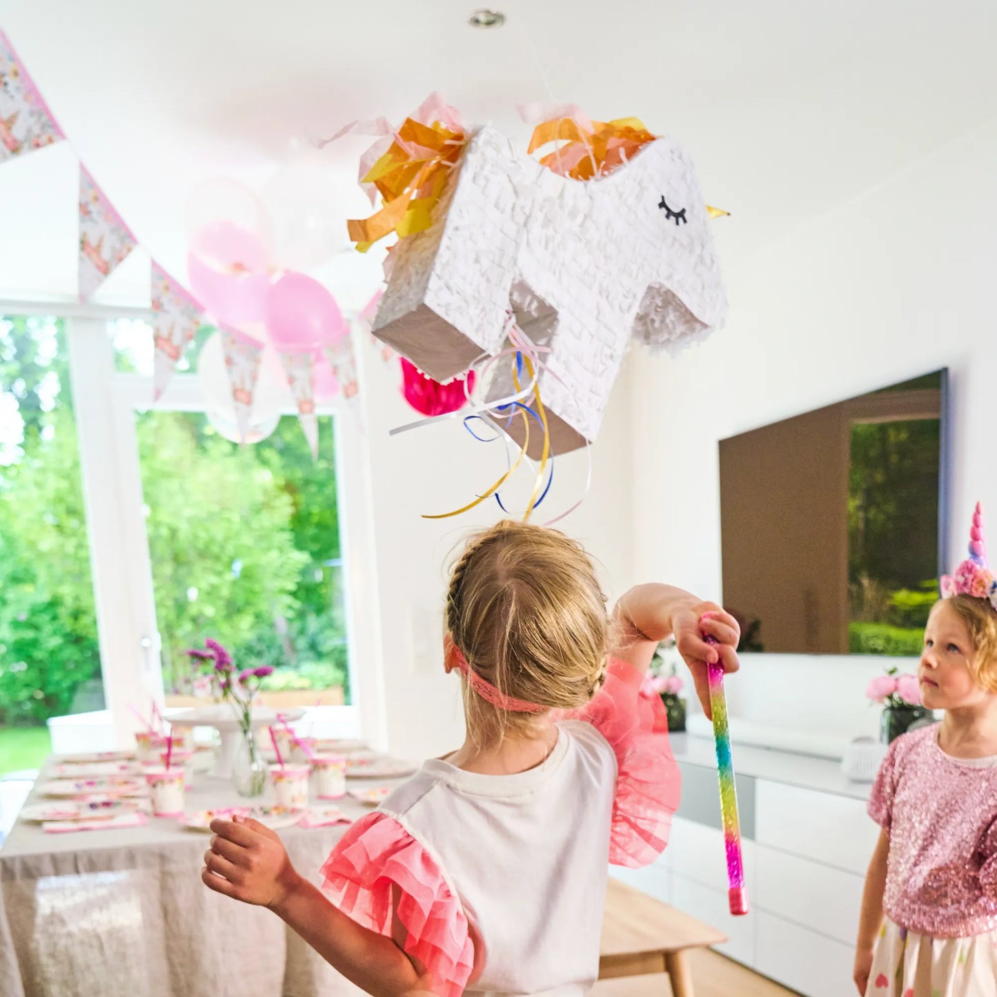 little Birthday® Pinata Einhorn